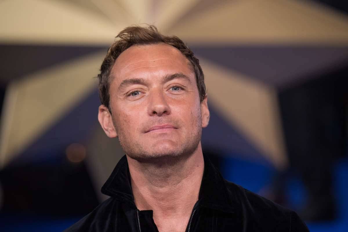 "The Young Pope 2": Jude Law fa impazzire il lido di Venezia