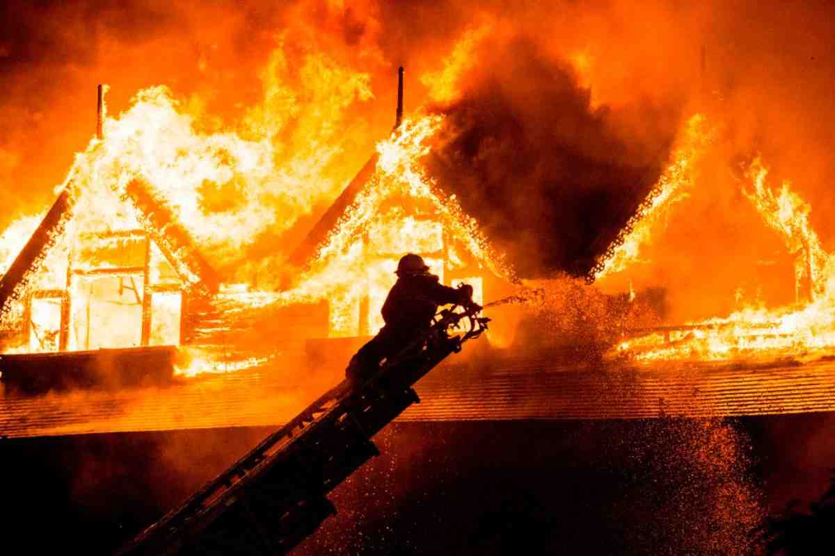 Perugia, bambina di cinque anni grave a causa di un incendio