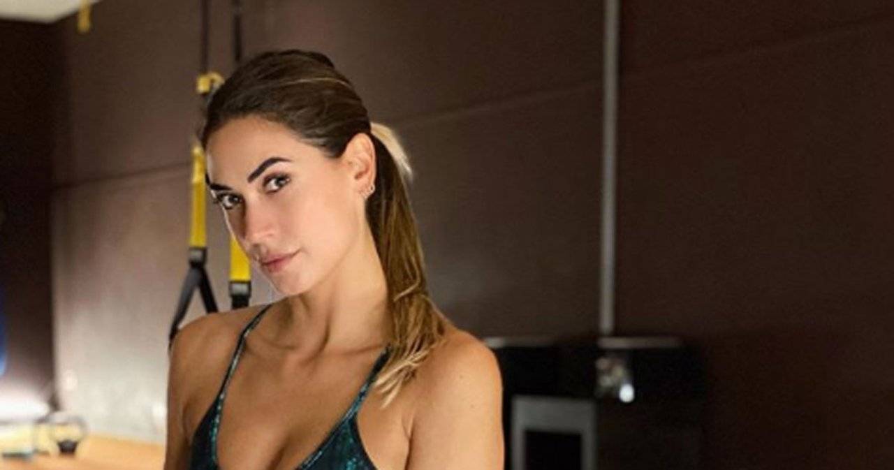 Melissa Satta bellissima nel post: "Ecco come mi carico"