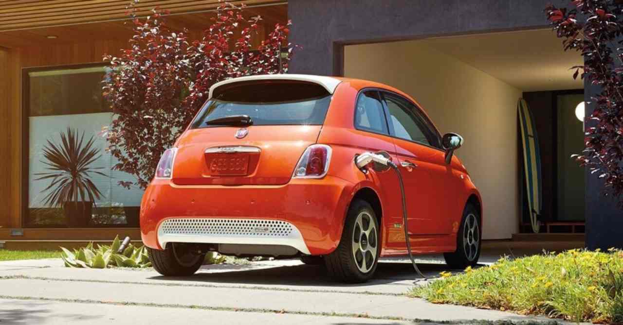 Fiat 500: rivelato il futuristico modello elettrico