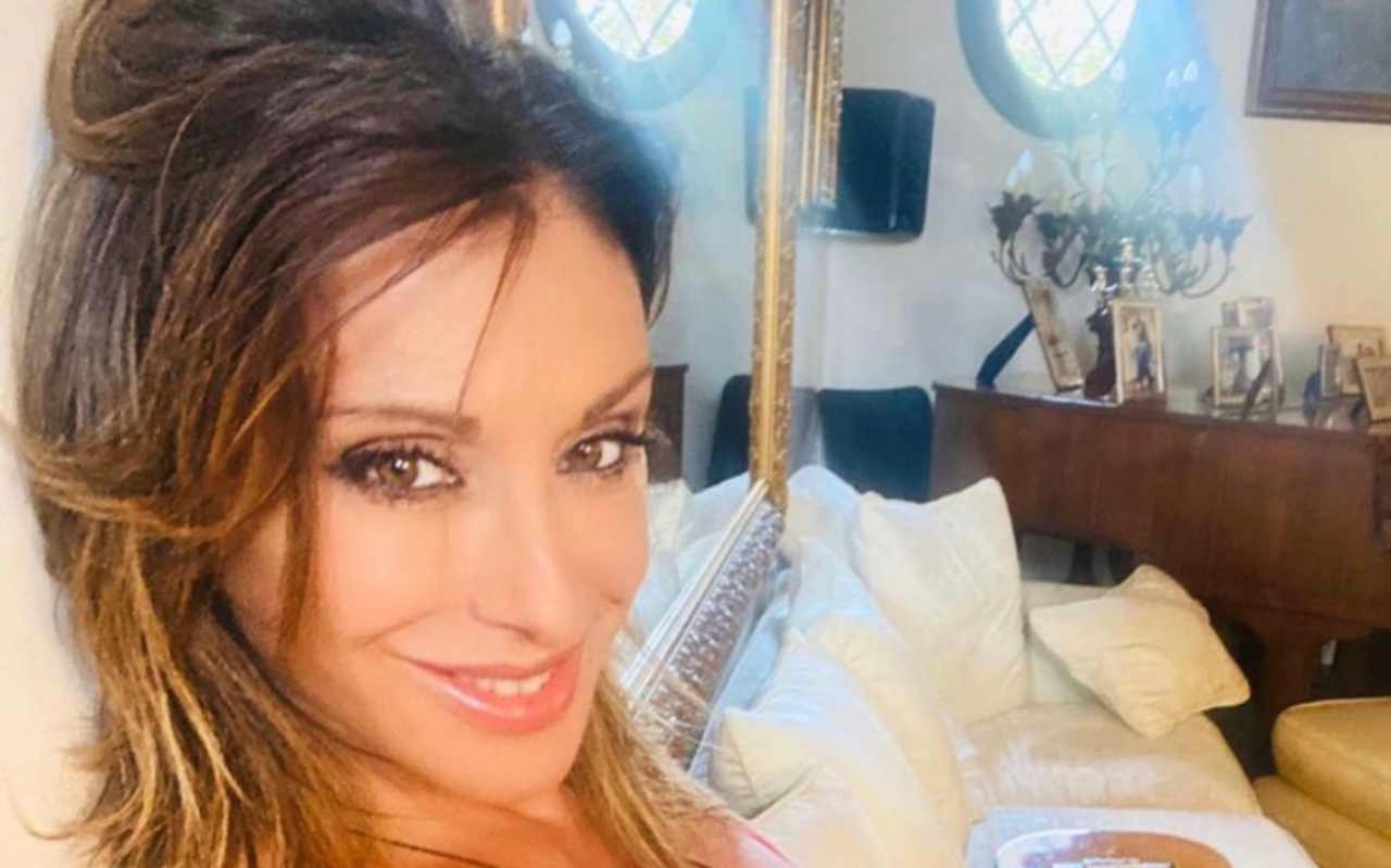 Sabrina Salerno (fonte da Instagram @sabrinasalernoofficial)