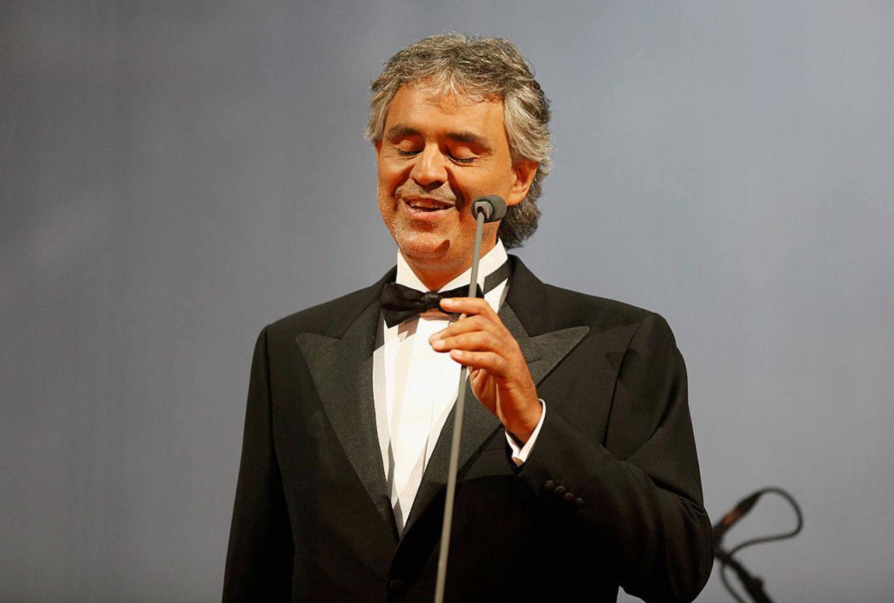 Andrea Bocelli tra guadagni e beneficenza: i suoi incassi