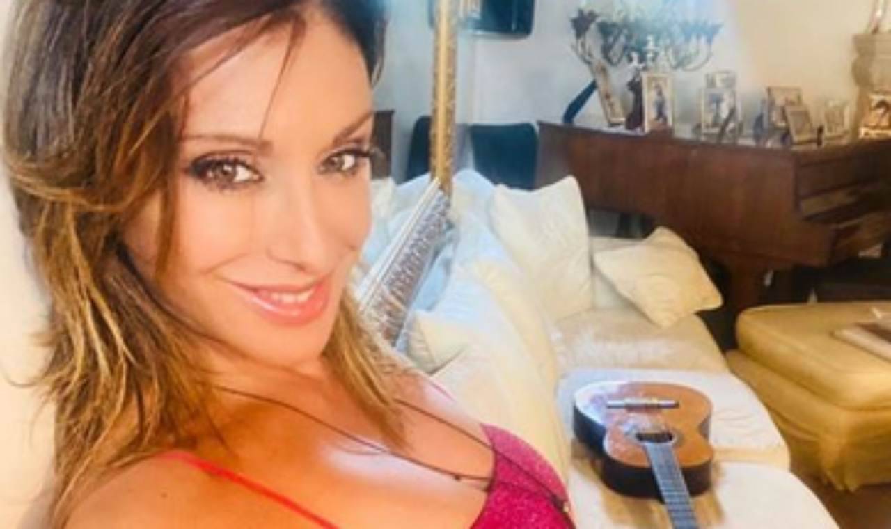 Sabrina Salerno e la nuova prova costume: da urlo! FOTO