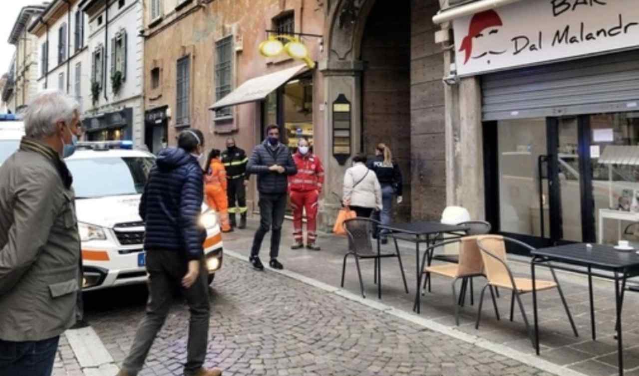 Si suicida nel proprio bar: i clienti lo entrano e lo trovano morto