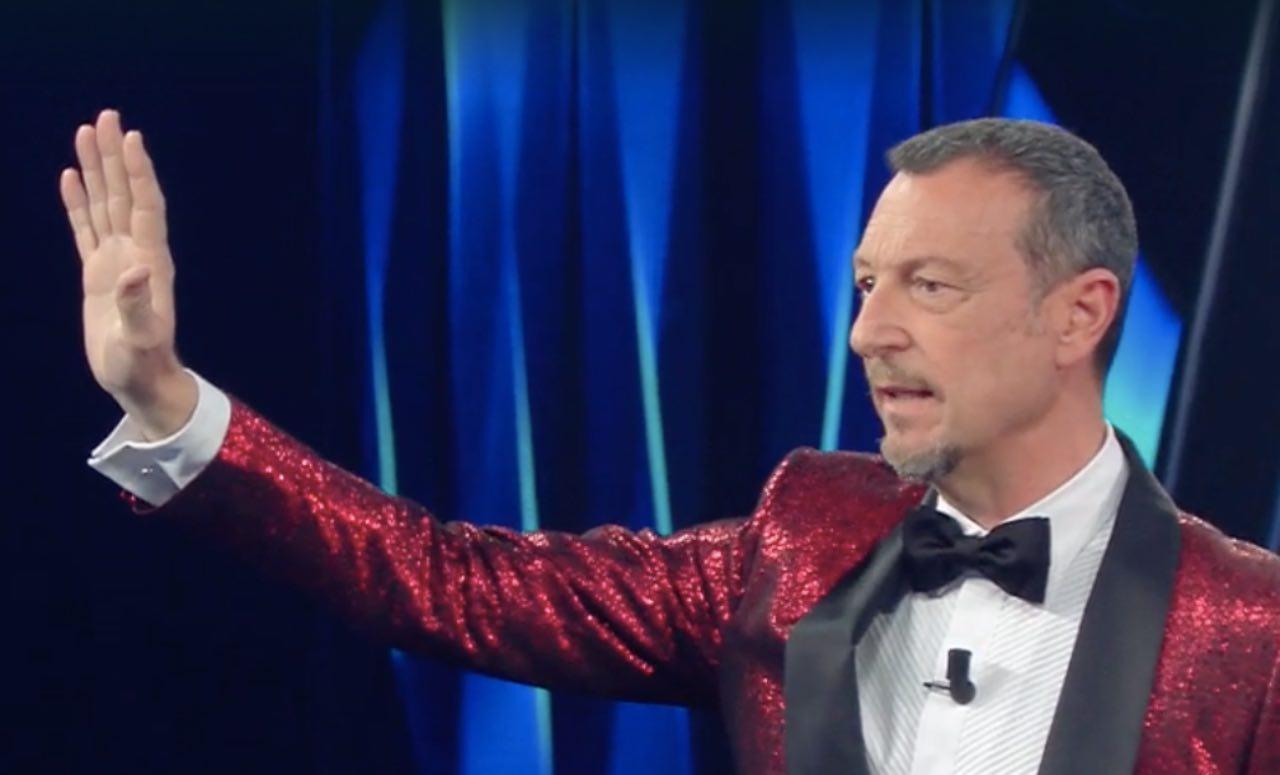 Sanremo 2021: Fasma e Nesli, Amadeus irrompe e ferma tutto