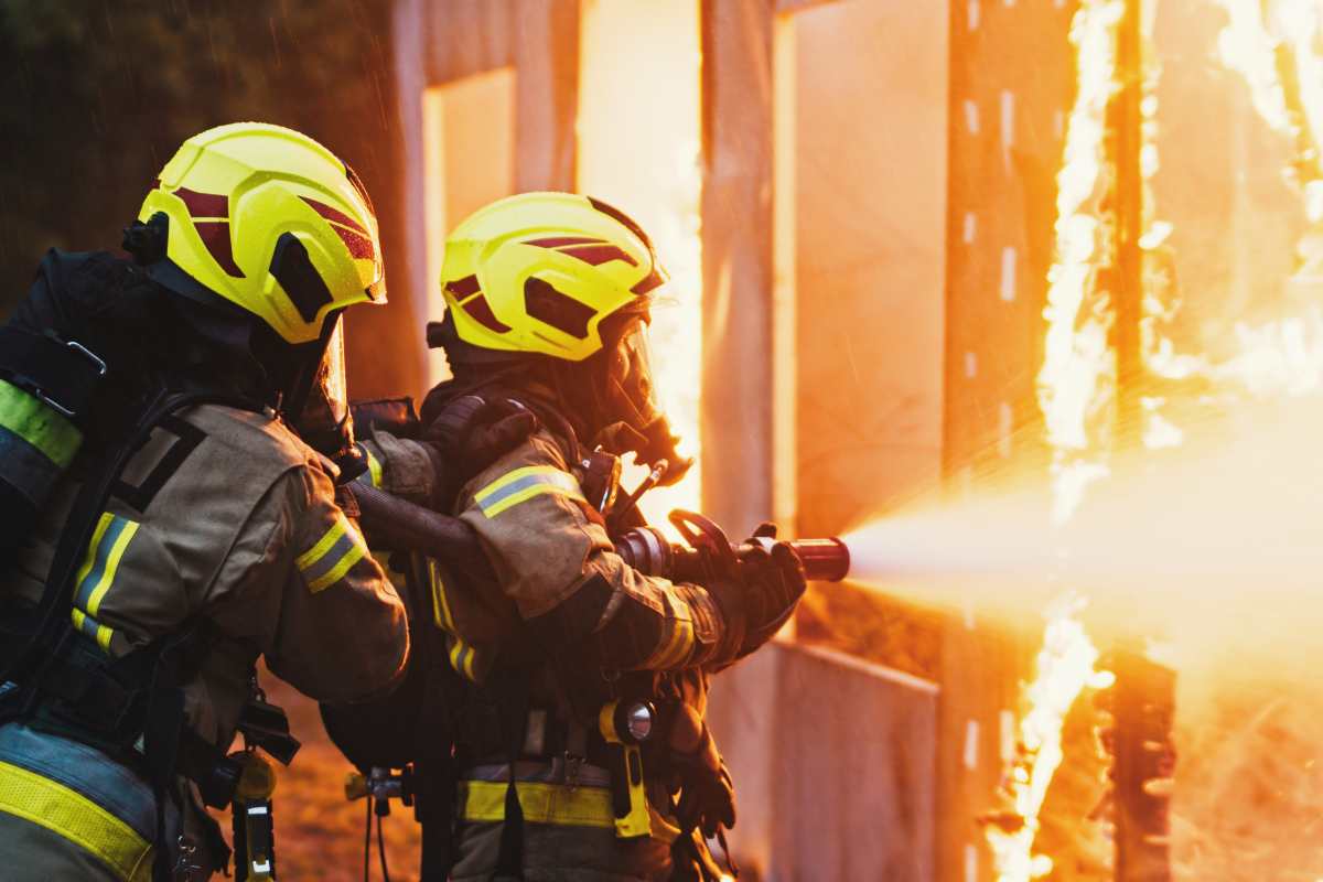 Incendio ospedale di Bari, immagine di repertorio (AdobeStock)