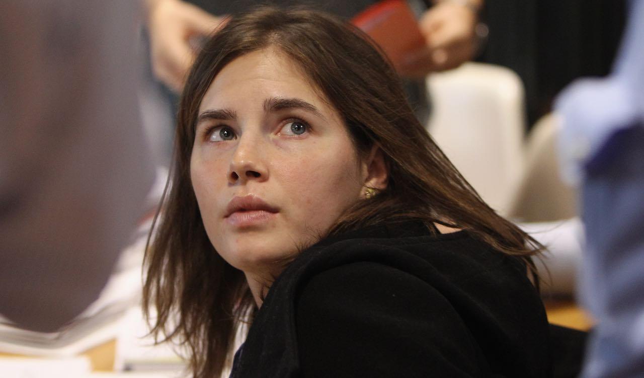 Amanda Knox ironizza sul caso Meredith: piovono critiche